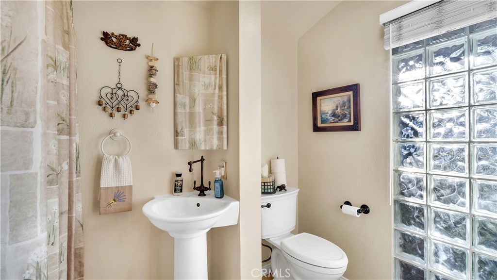2129 N Pine Property Photo 39