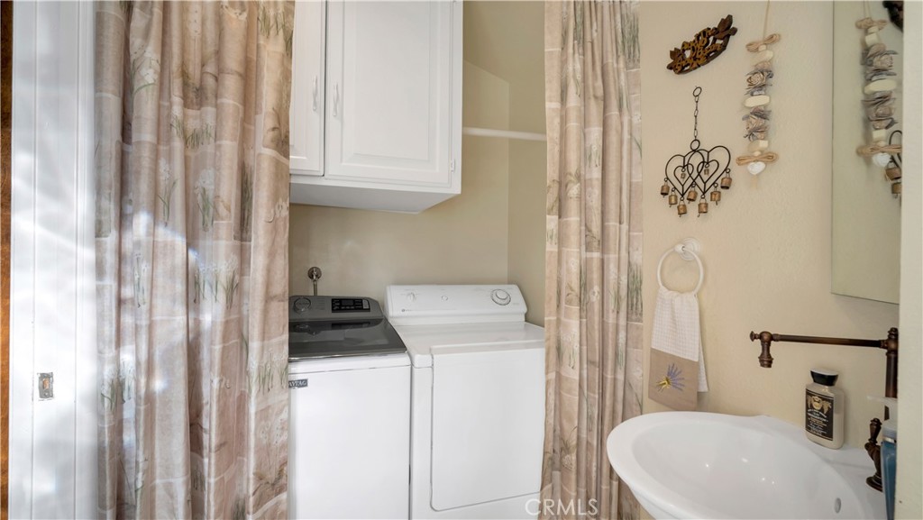 2129 N Pine Property Photo 40