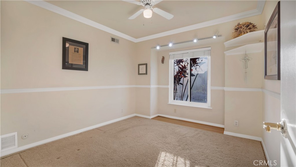 2129 N Pine Property Photo 45