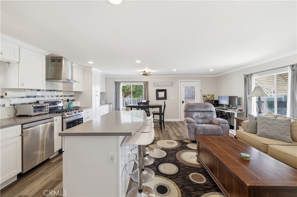 80 Huntington 516 Property Photo 10