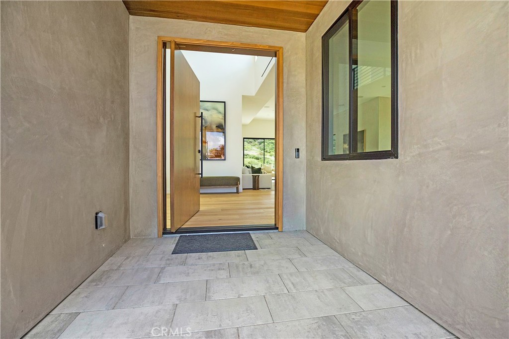 408 Avenida Presidio Property Photo 5