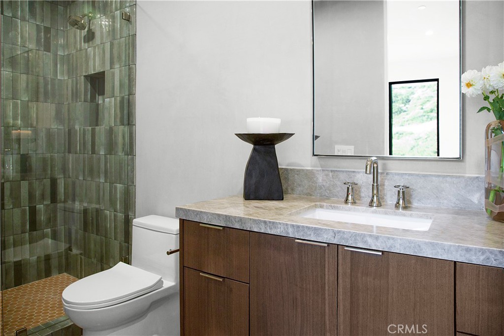 408 Avenida Presidio Property Photo 26