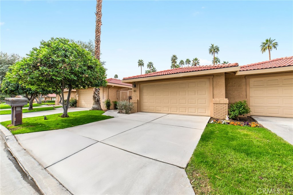 81 Camino Arroyo S Property Photo 4