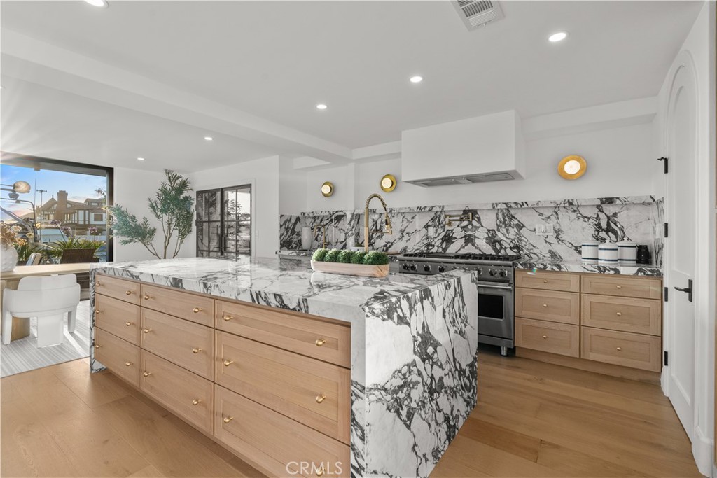 16861 Edgewater Property Photo 17
