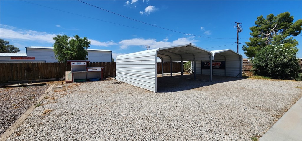 5120 Colorado River Road Property Photo 7