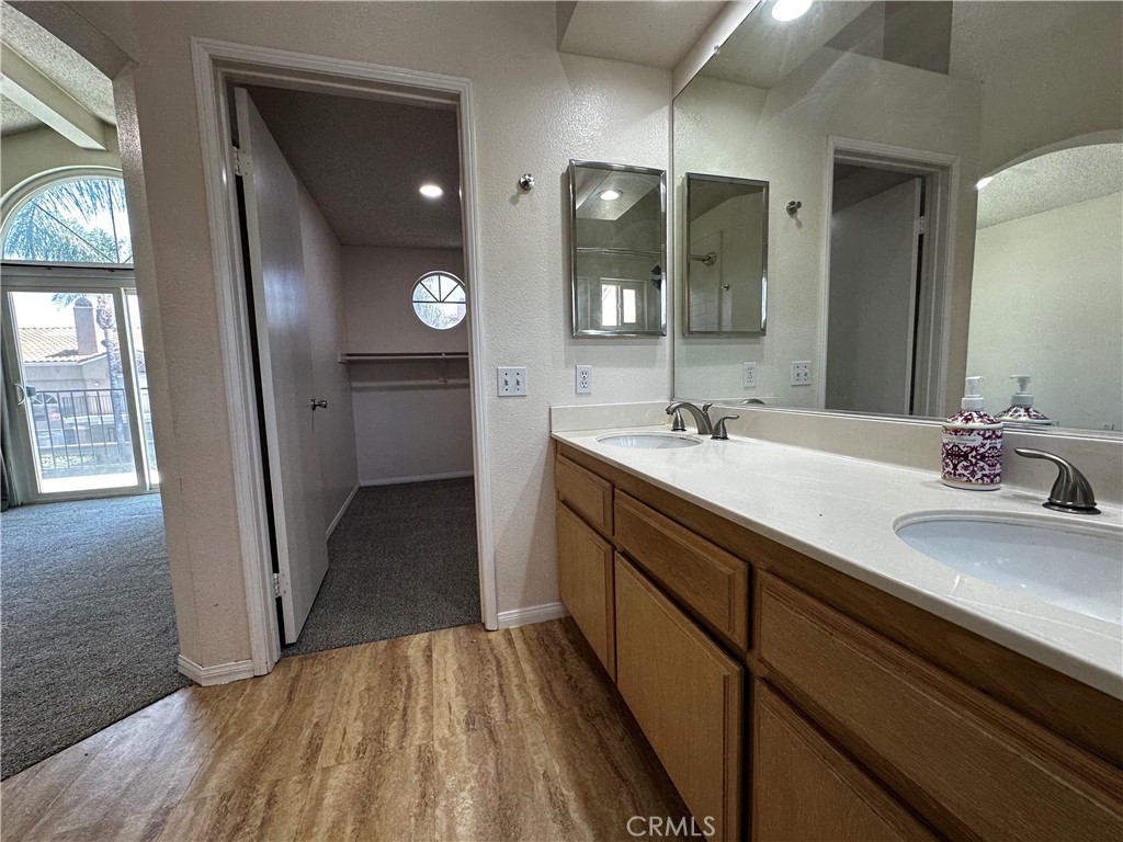 3121 E Genoa K Property Photo 20