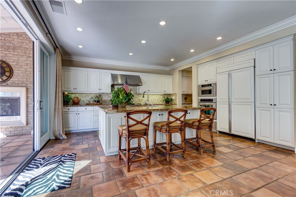 34 Great Lawn Property Photo 6