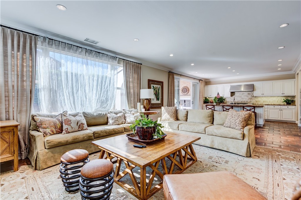 34 Great Lawn Property Photo 10