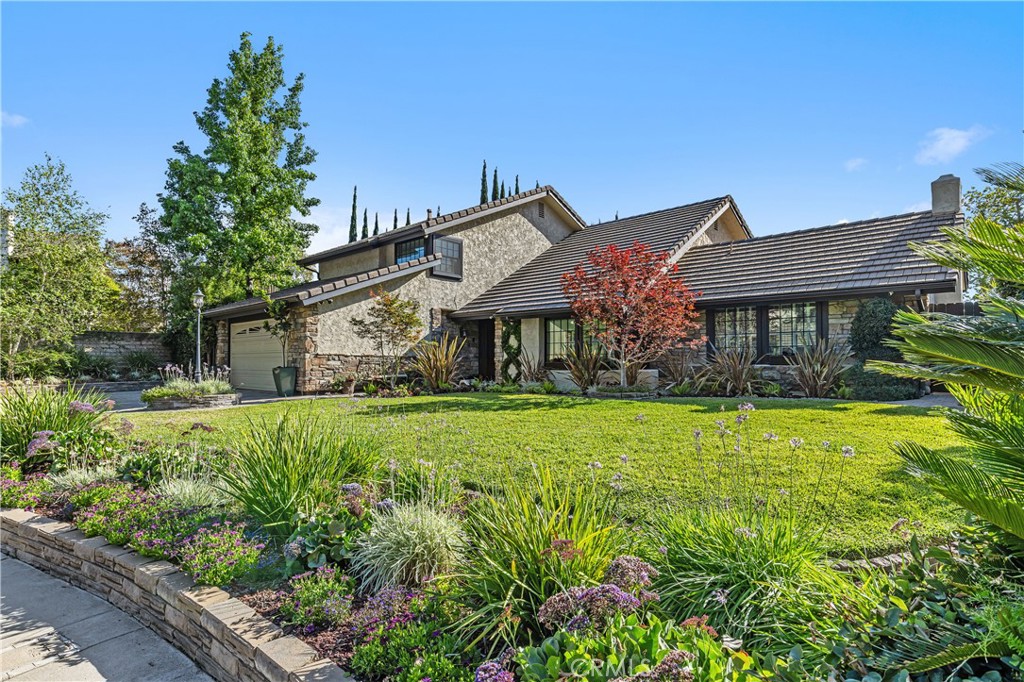 609 Willowbrook Property Photo 4