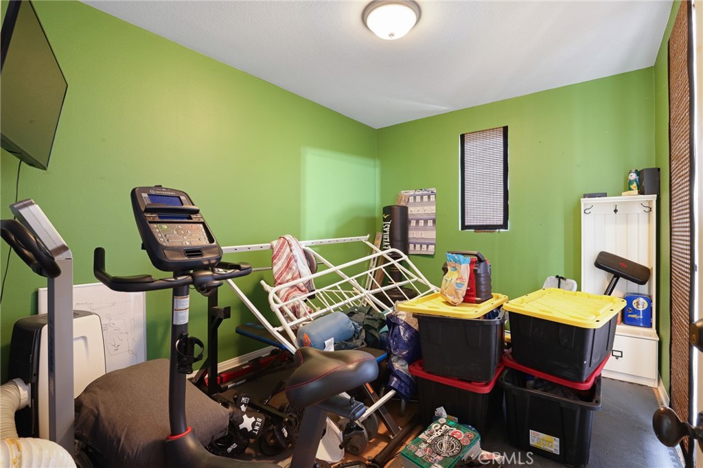 15 Langford Ln Property Photo 22