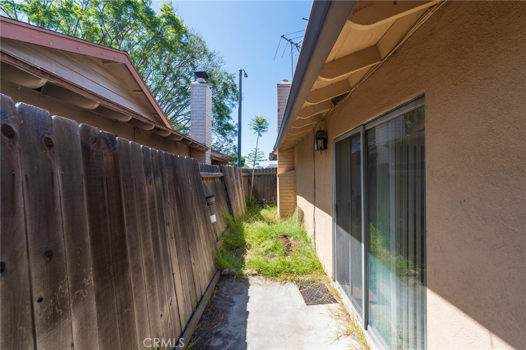 16531 Kellog 1 Property Photo 20