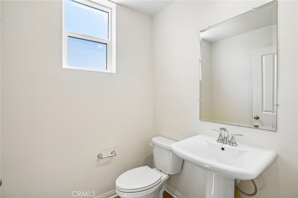 5876 Linden Ave Avenue 9 Property Photo 27