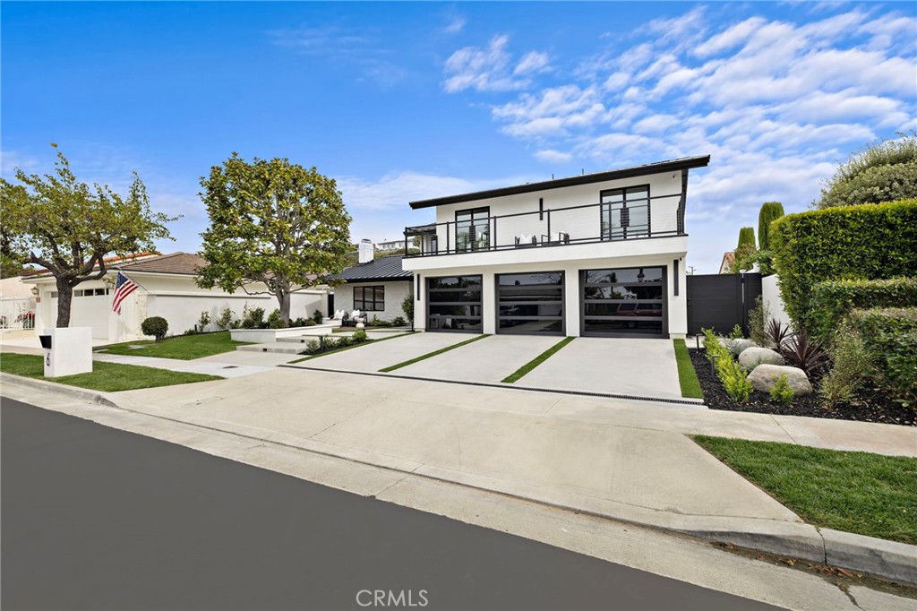 6 Monterey Property Photo 3