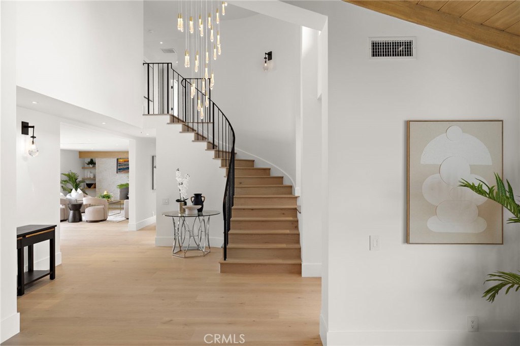 6 Monterey Property Photo 9