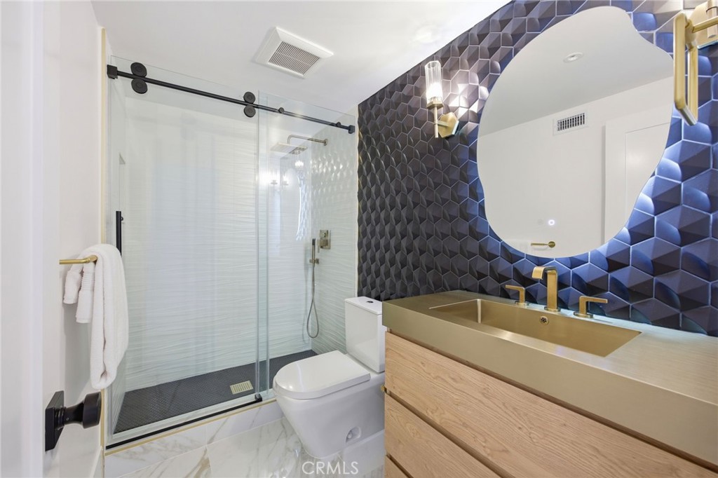 6 Monterey Property Photo 17