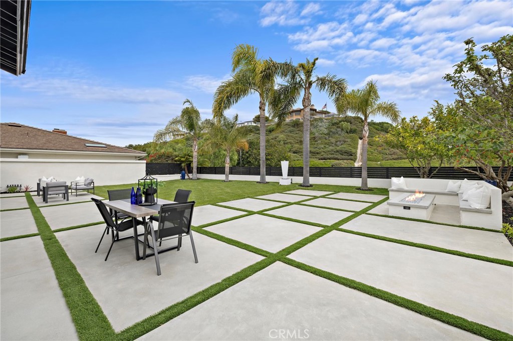 6 Monterey Property Photo 20