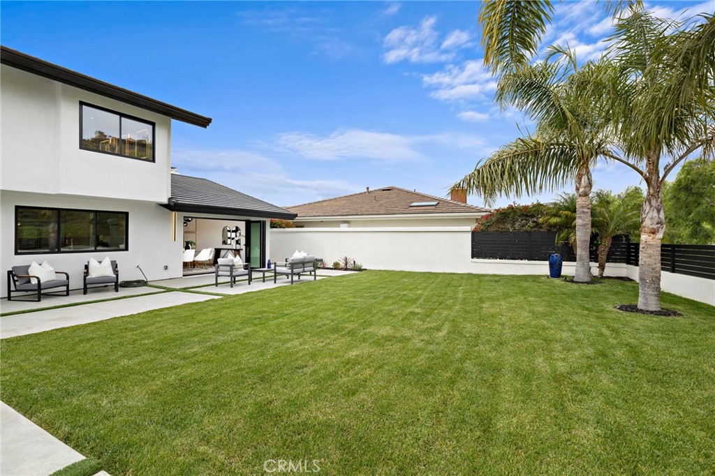 6 Monterey Property Photo 23