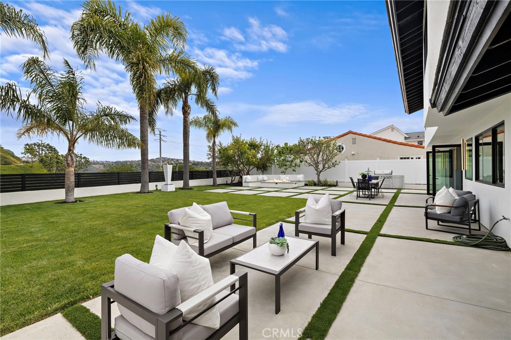 6 Monterey Property Photo 25