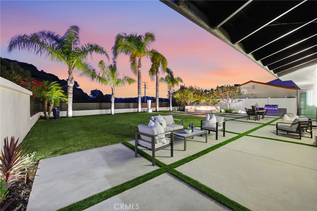 6 Monterey Property Photo 35