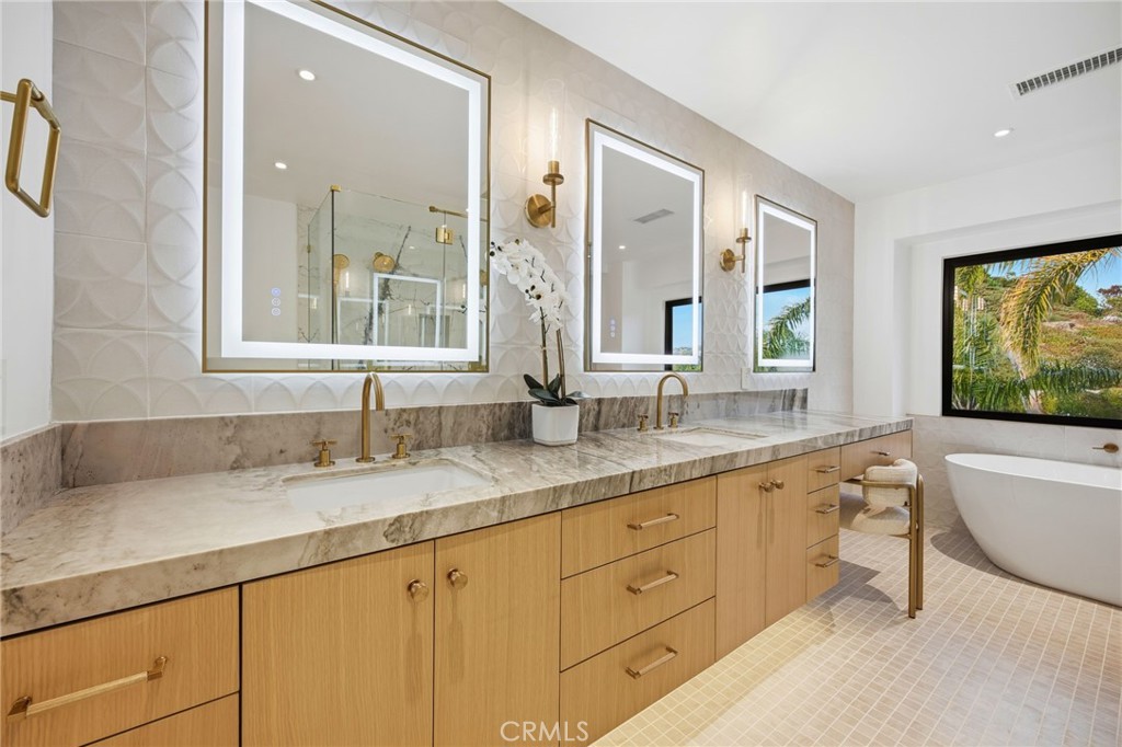 6 Monterey Property Photo 45