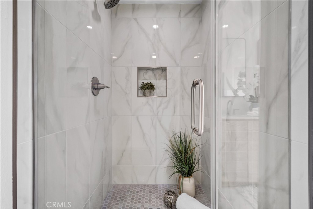 70 Fairlake Property Photo 34