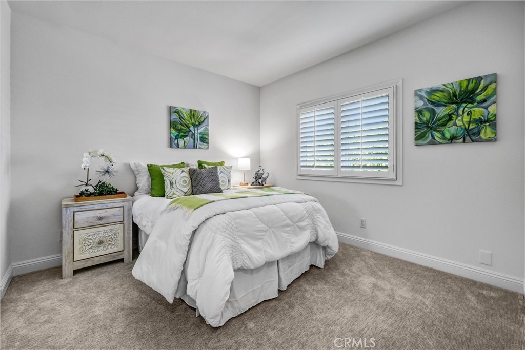 70 Fairlake Property Photo 36