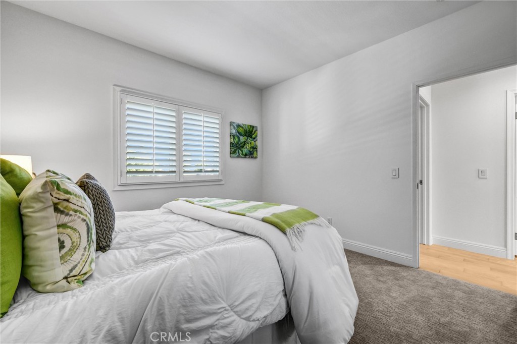 70 Fairlake Property Photo 38