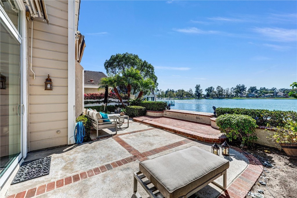 70 Fairlake Property Photo 41