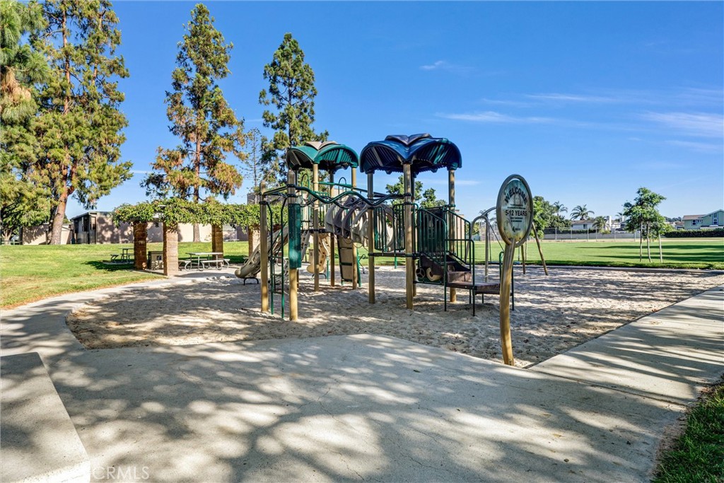 70 Fairlake Property Photo 46