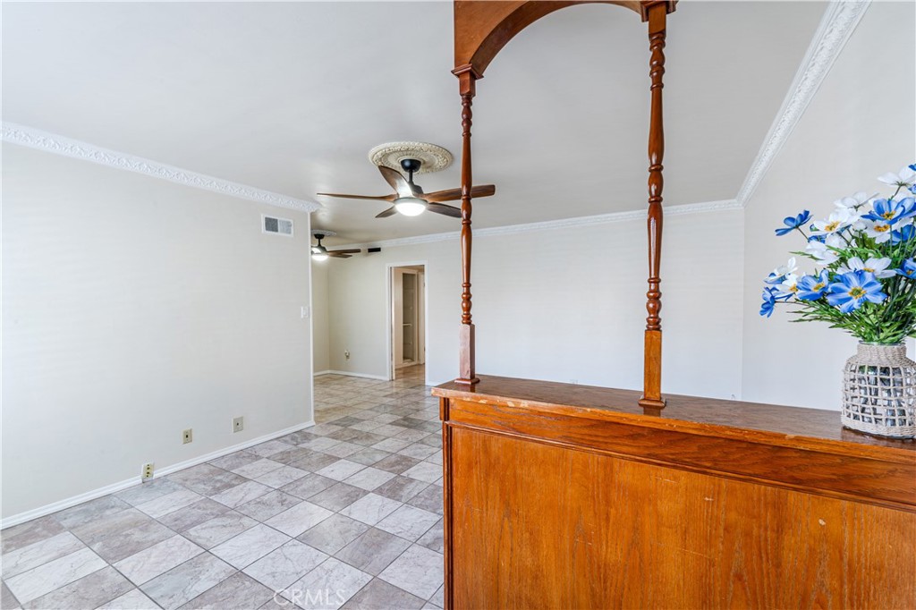 100 Cerritos Avenue 7 Property Photo 3