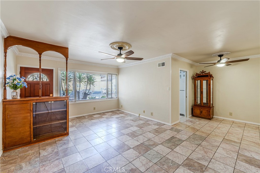 100 Cerritos Avenue 7 Property Photo 7