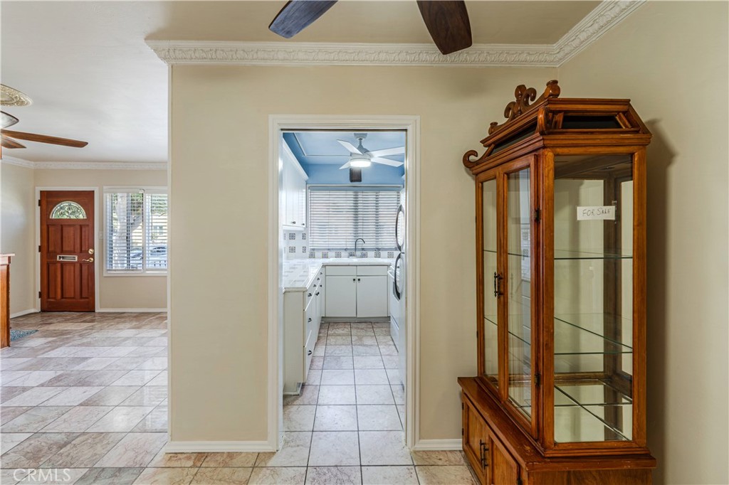 100 Cerritos Avenue 7 Property Photo 9