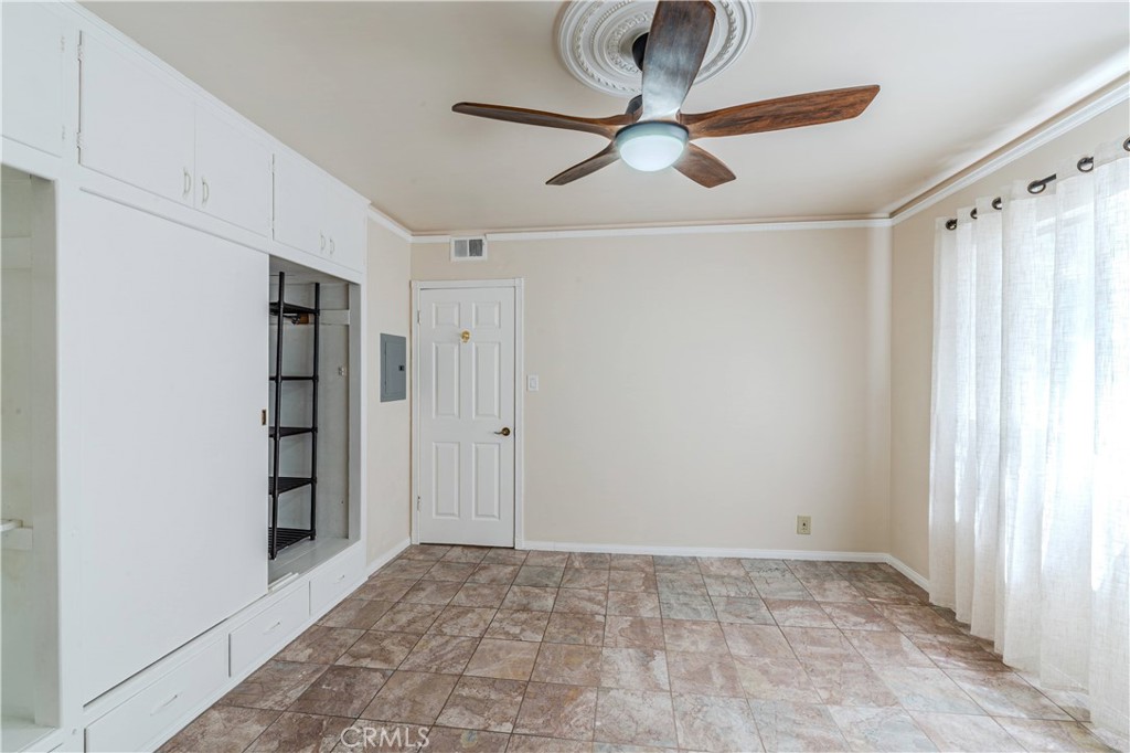 100 Cerritos Avenue 7 Property Photo 16