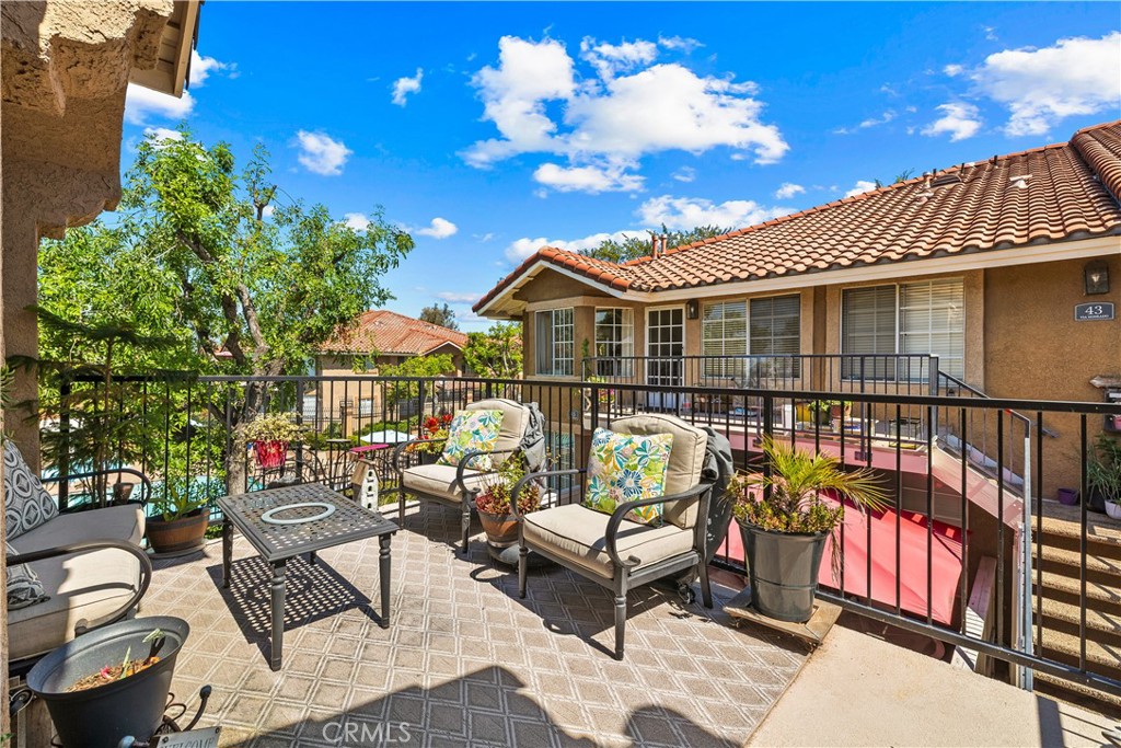 1 Via Sincera Property Photo 1