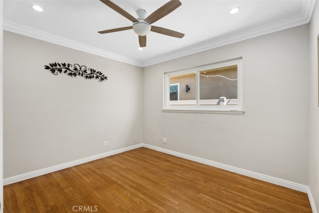 1325 W Ash Property Photo 9