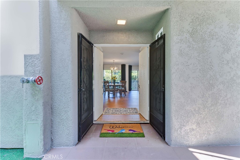 2405 Via Mariposa W 1h Property Photo 33