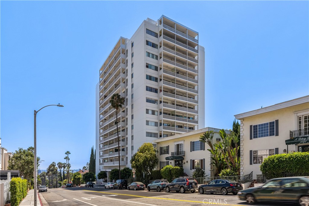 999 N Doheny Dr 310 Property Photo 29
