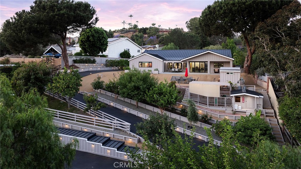 24852 Buckboard Lane Property Photo 2