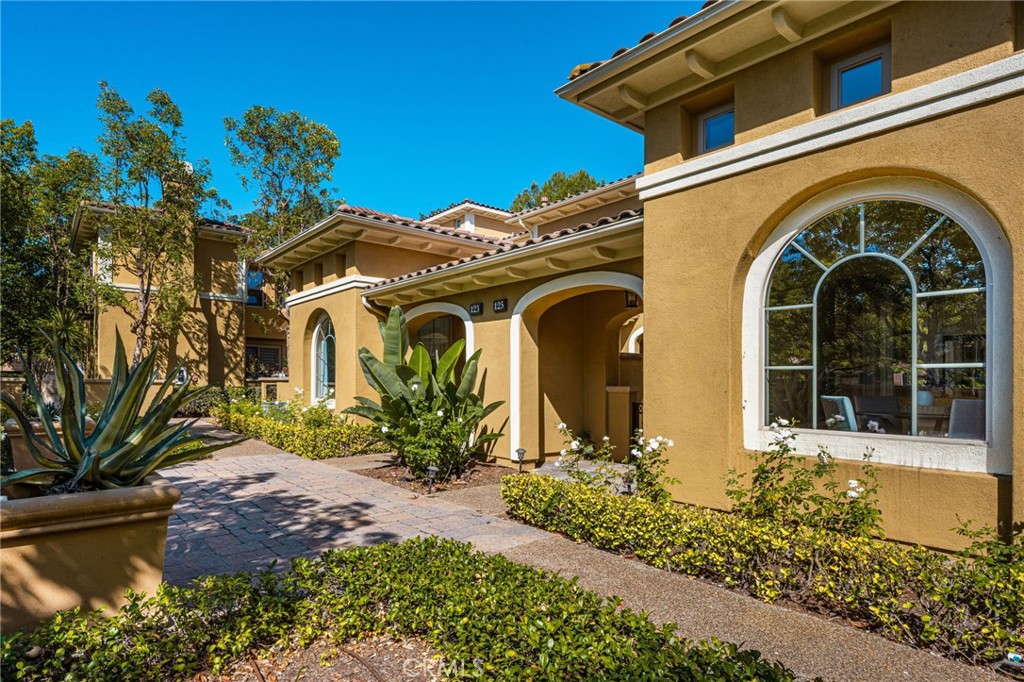 125 Chantilly Property Photo 1