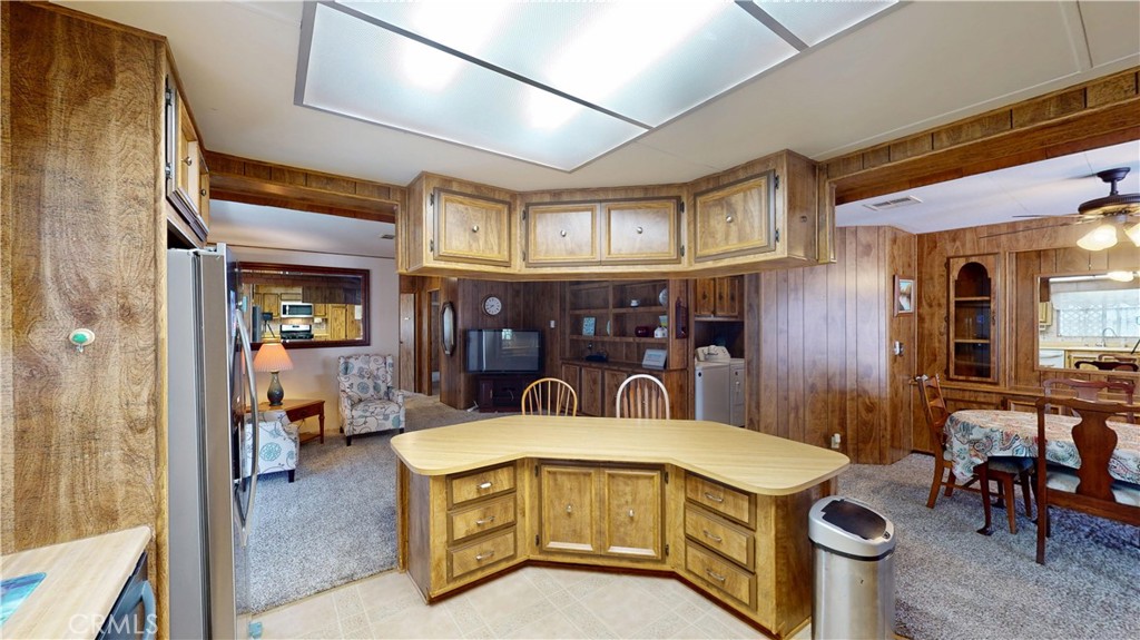 18601 Newland 15 Property Photo 11
