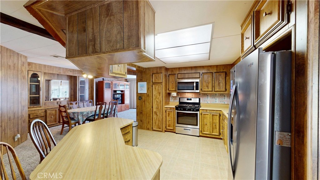 18601 Newland 15 Property Photo 12