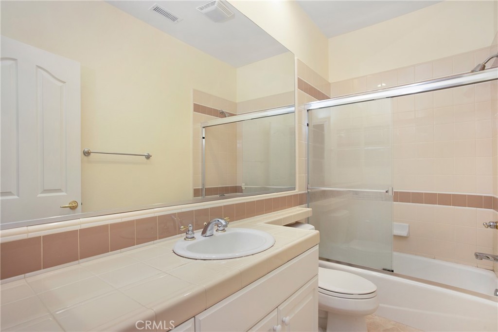 28931 Rockport Drive Property Photo 13