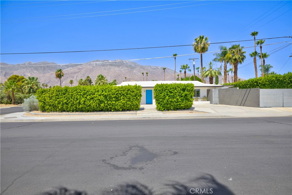 2080 E Mcmanus Drive Property Photo 4