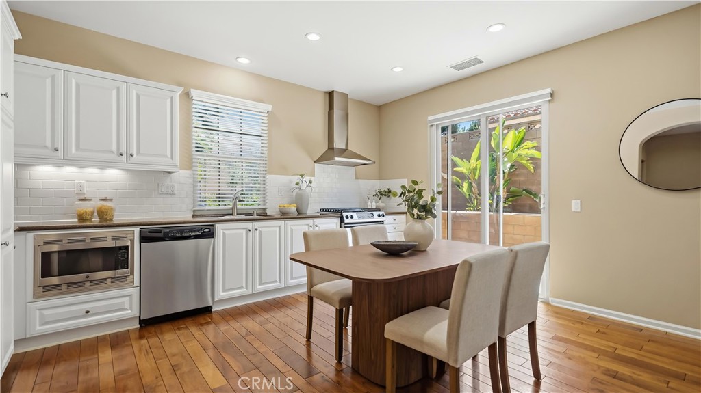 56 Pathway Property Photo 8