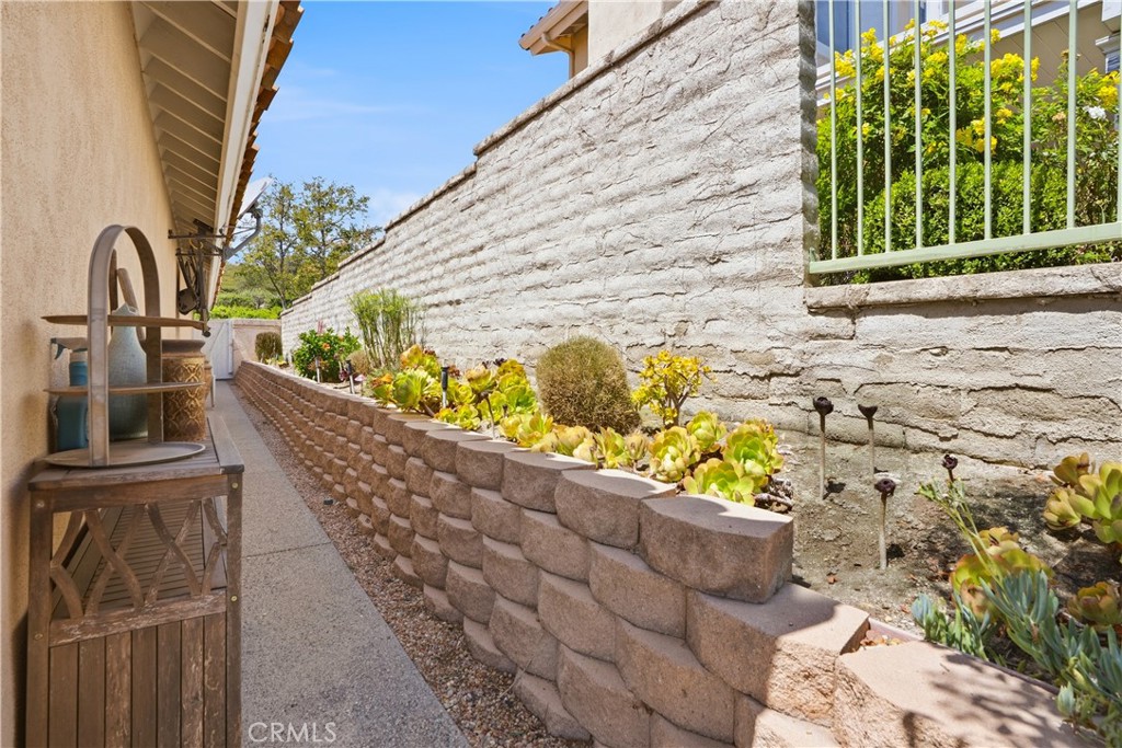 30 Via Andorra Property Photo 34