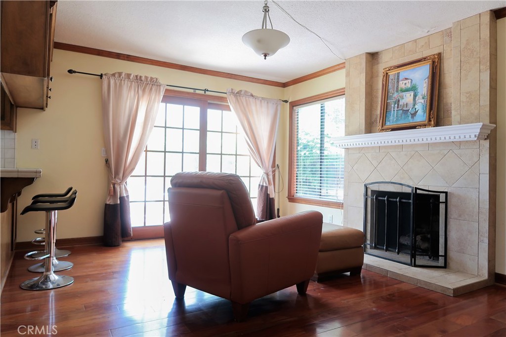 12 Pleasonton Property Photo 8
