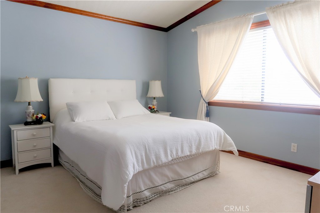12 Pleasonton Property Photo 9