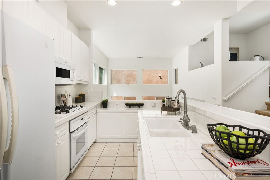 11 Medici Aisle Property Photo 20