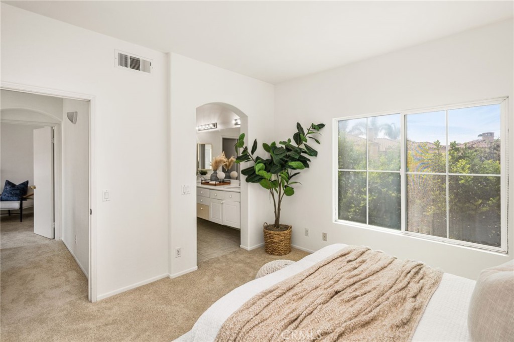 11 Medici Aisle Property Photo 32