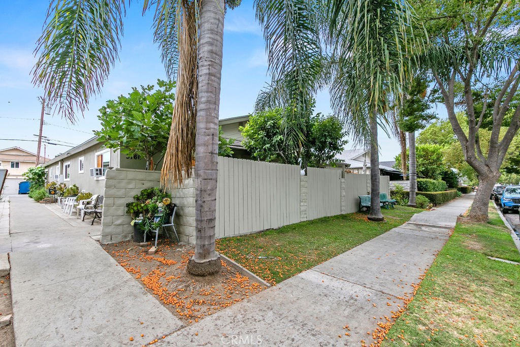 3160 Garnet Property Photo 2